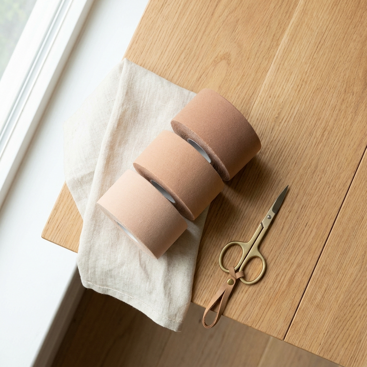 Pack de 3 rollos, con las tijeras del corte a medida